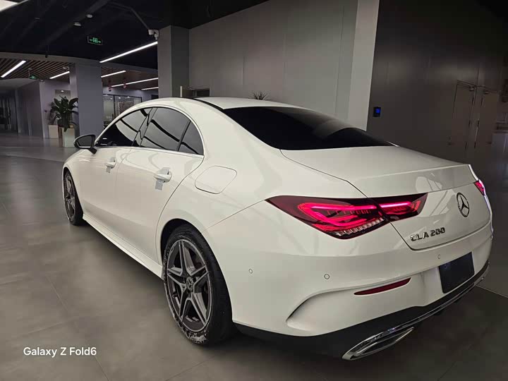 Фото 11 - Mercedes-Benz CLA-Class