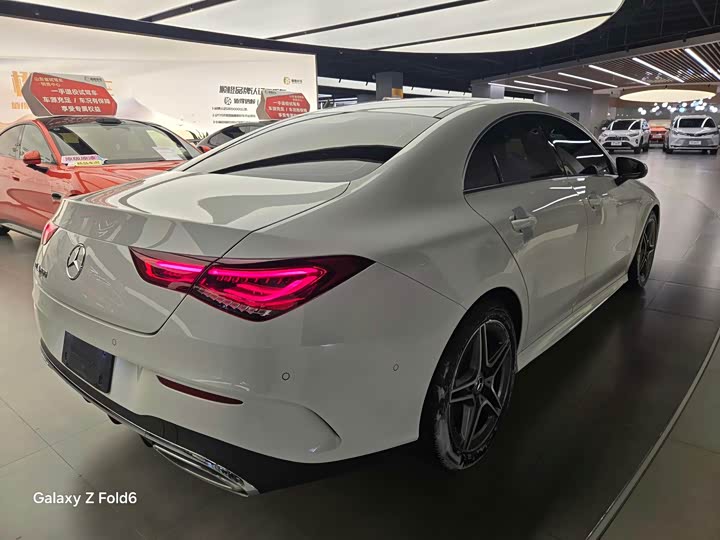 Фото 13 - Mercedes-Benz CLA-Class