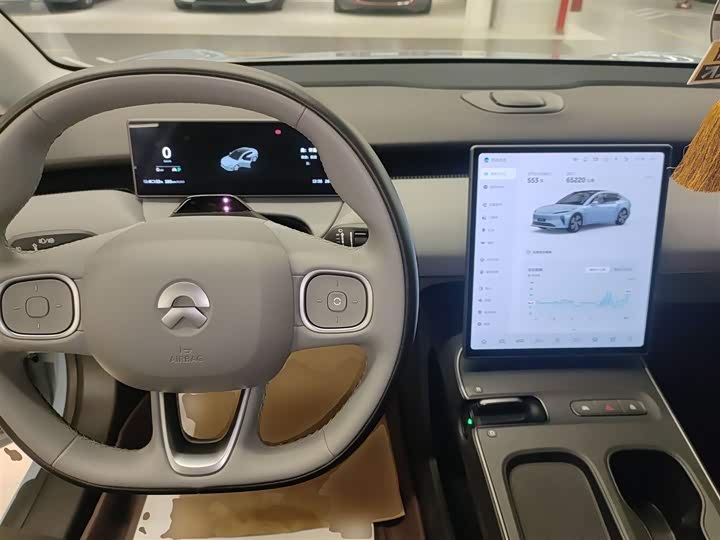 Фото 10 - Nio ET5