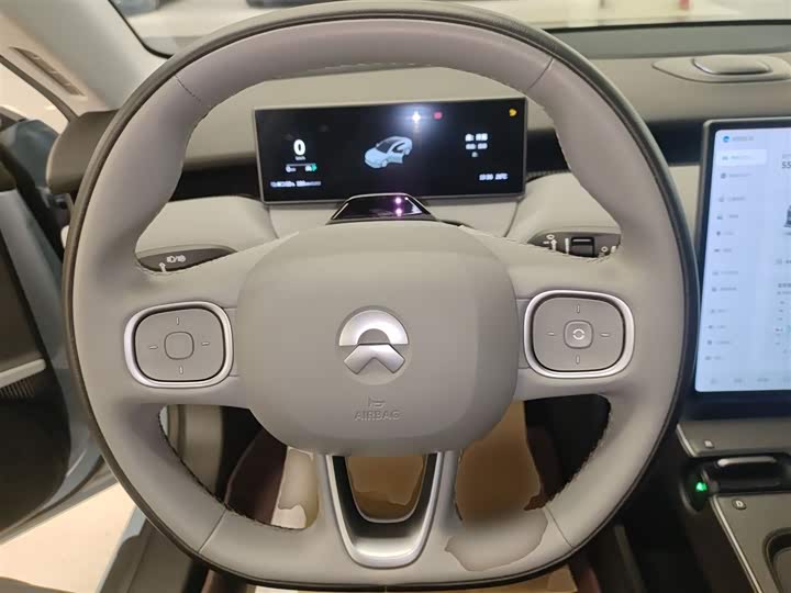 Фото 11 - Nio ET5