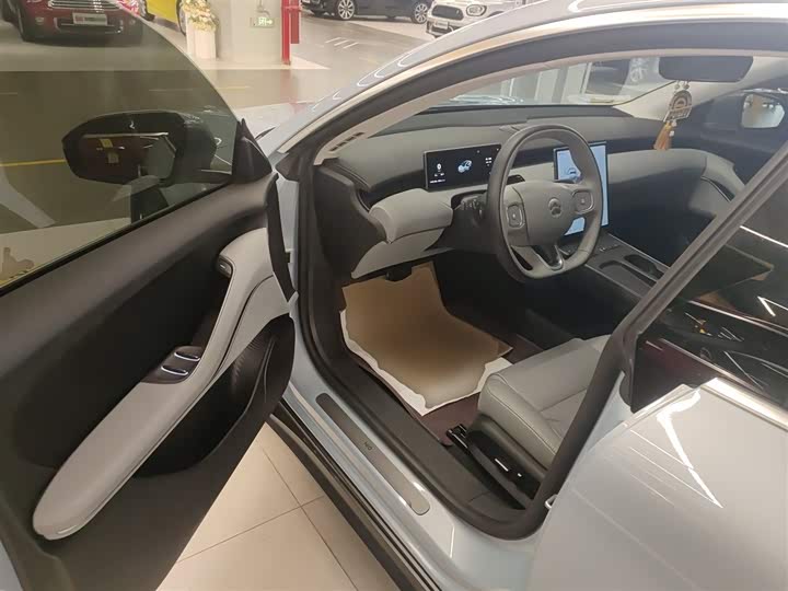 Фото 16 - Nio ET5