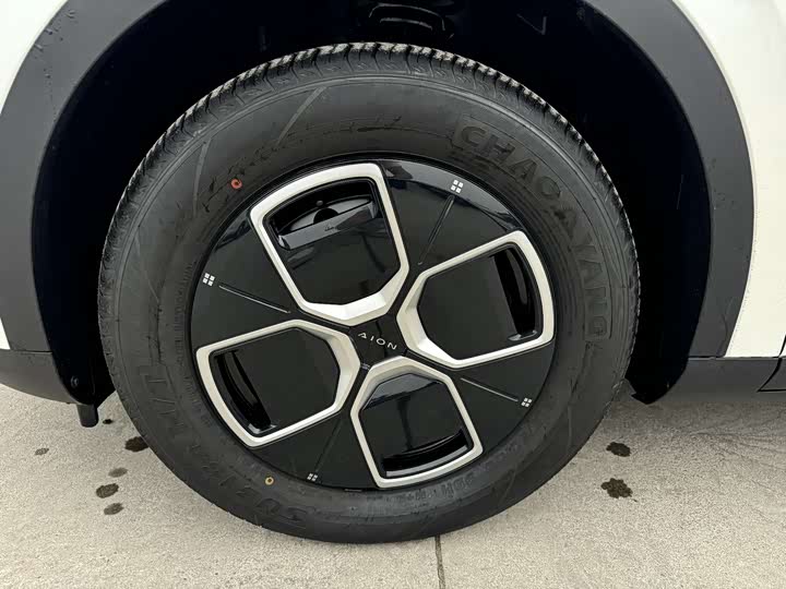 Фото 5 - GAC Aion UT