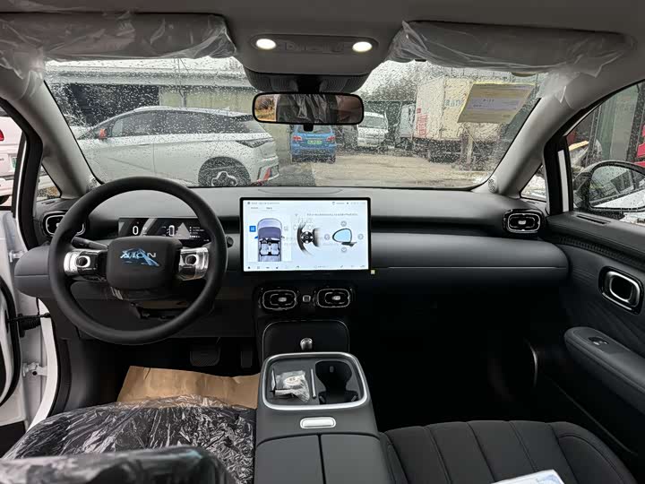 Фото 8 - GAC Aion UT