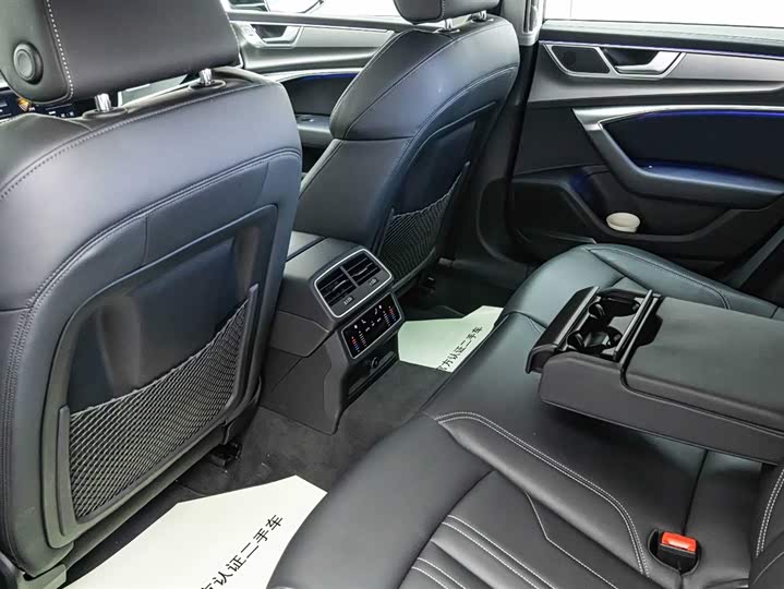 Фото 6 - Audi A7