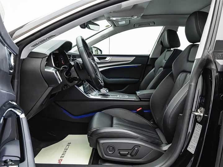 Фото 9 - Audi A7