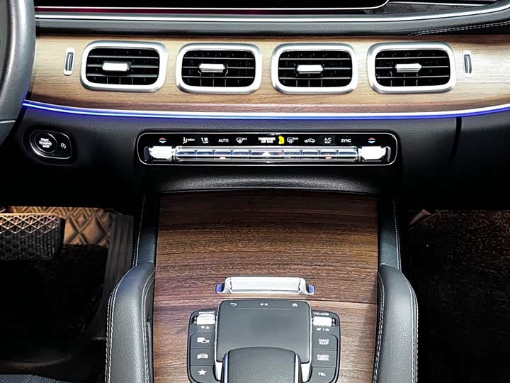 Фото 10 - Mercedes-Benz GLS-Class