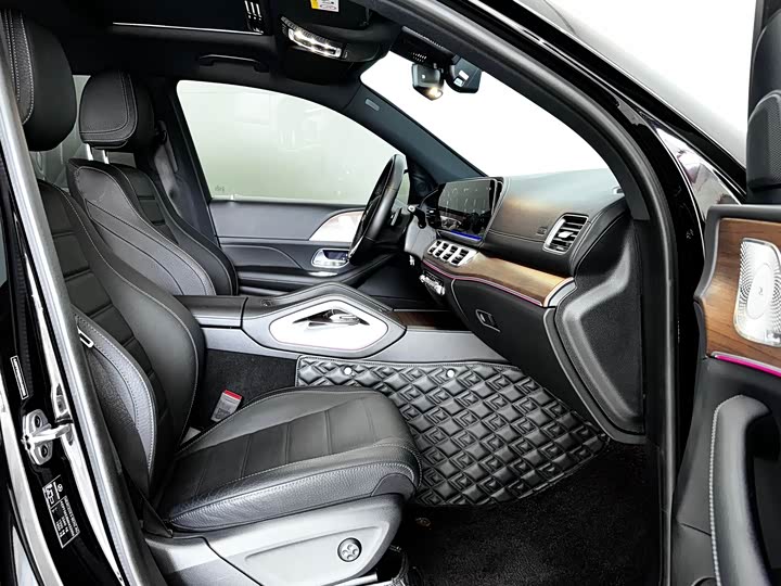 Фото 14 - Mercedes-Benz GLS-Class