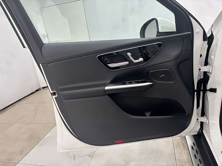 Фото 11 - Mercedes-Benz GLC-Class