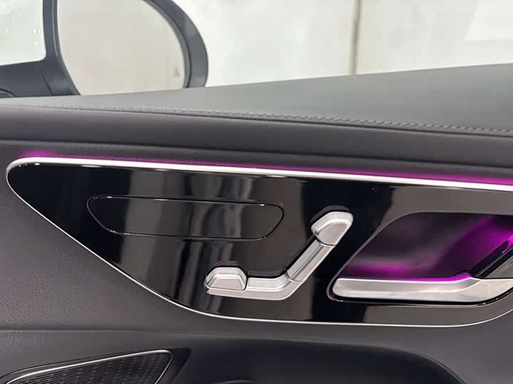 Фото 27 - Mercedes-Benz GLC-Class