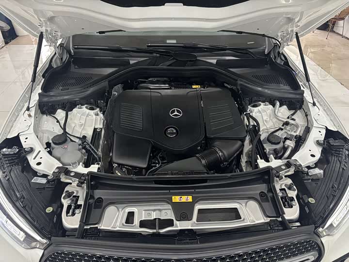 Фото 33 - Mercedes-Benz GLC-Class