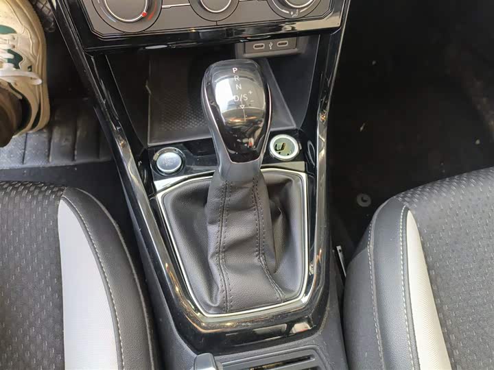 Фото 7 - Volkswagen Tacqua