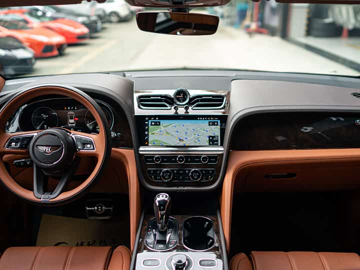 Фото 4 - Bentley Bentayga