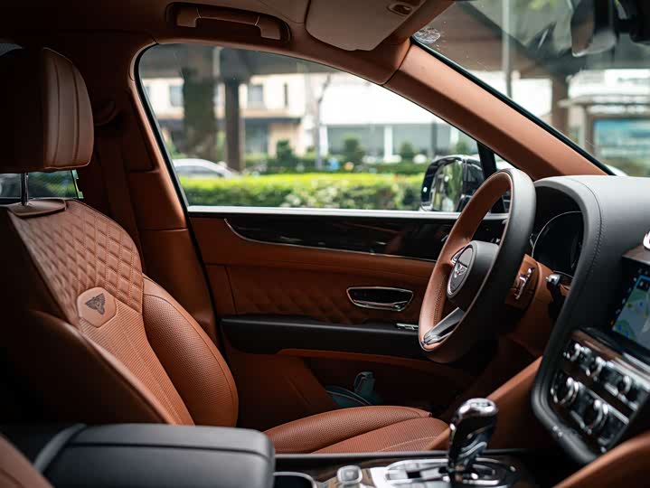 Фото 6 - Bentley Bentayga