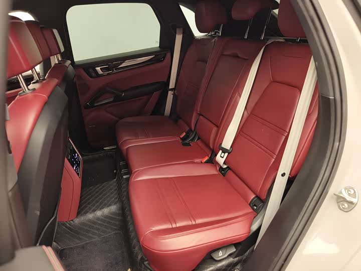 Фото 7 - Porsche Cayenne