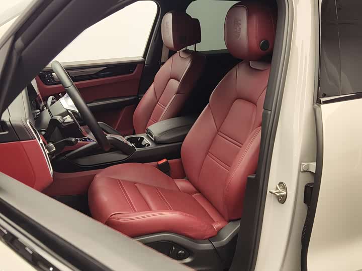 Фото 8 - Porsche Cayenne