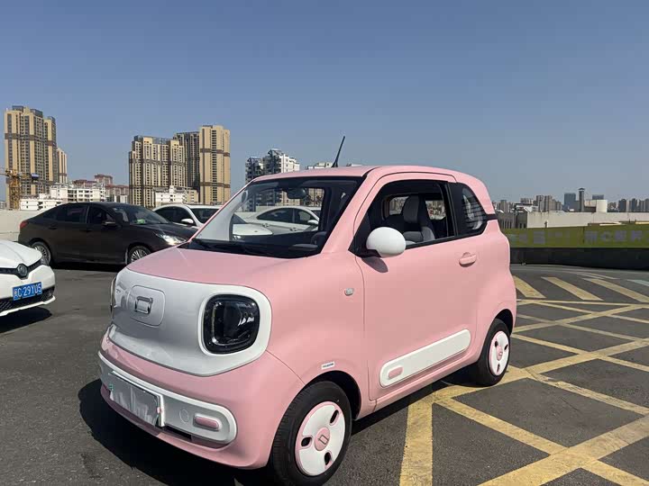 Фото 1 - Bestune Pony