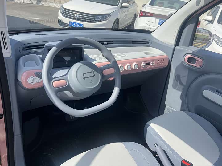 Фото 5 - Bestune Pony