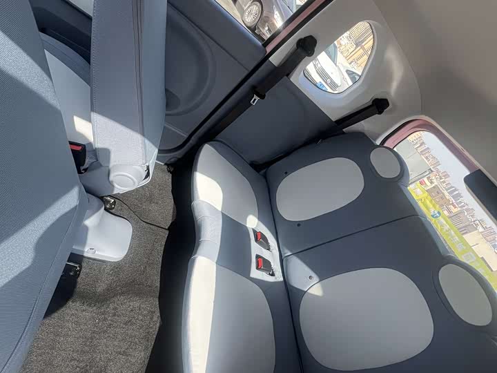 Фото 6 - Bestune Pony