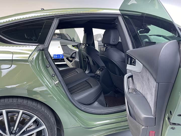 Фото 17 - Audi A5