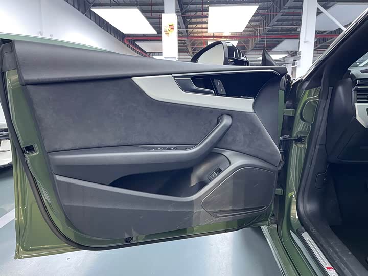 Фото 5 - Audi A5