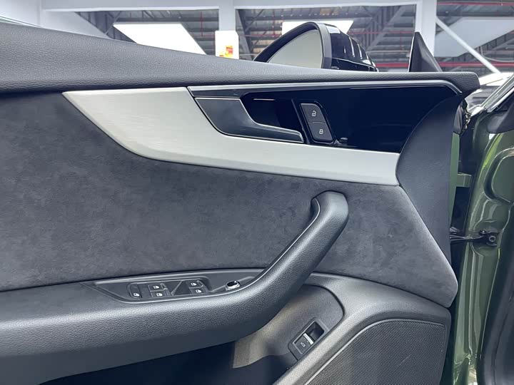 Фото 6 - Audi A5