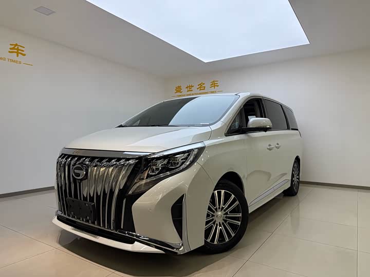 Фото 1 - GAC Trumpchi M8