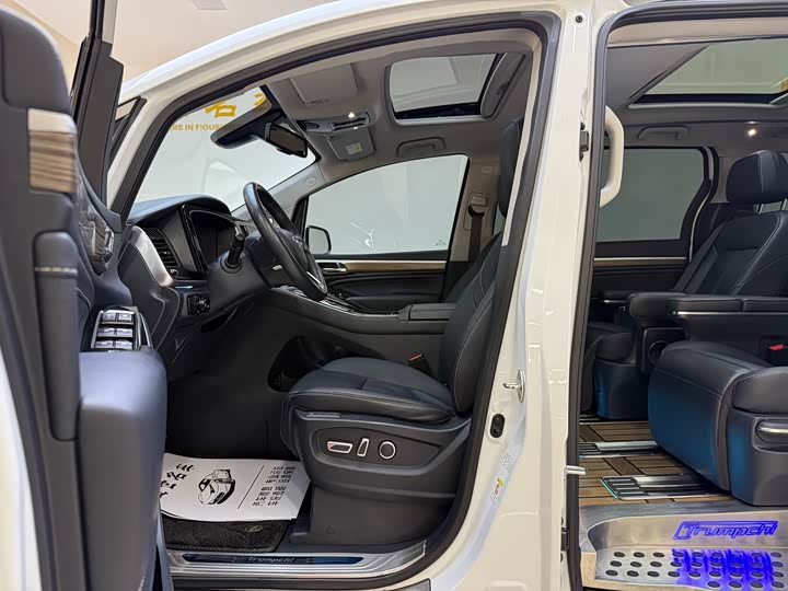 Фото 26 - GAC Trumpchi M8