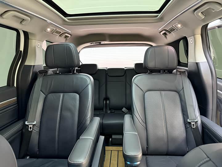 Фото 39 - GAC Trumpchi M8