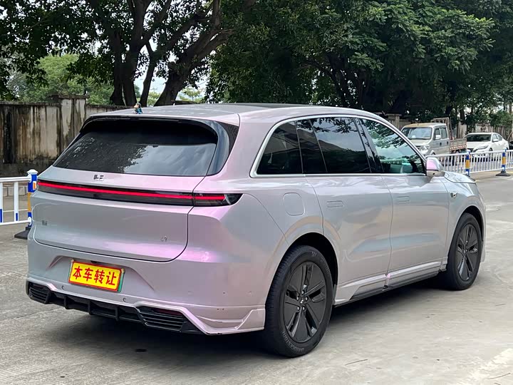 Фото 6 - LiXiang L6