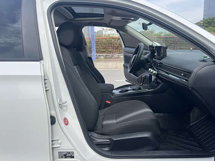 Фото 14 - Honda Civic