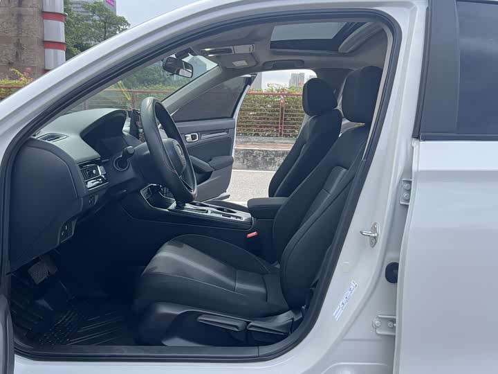 Фото 16 - Honda Civic