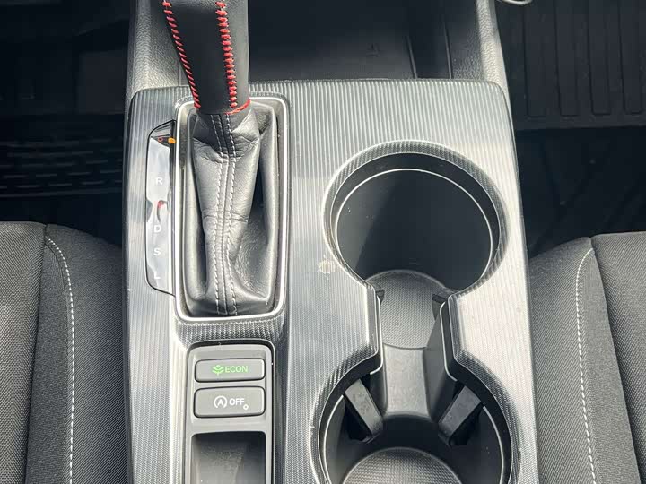 Фото 20 - Honda Civic