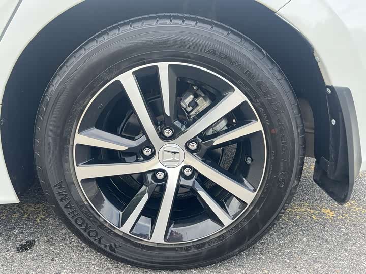 Фото 4 - Honda Civic