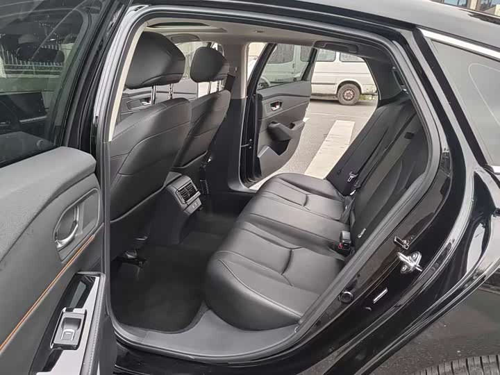 Фото 5 - Honda Accord