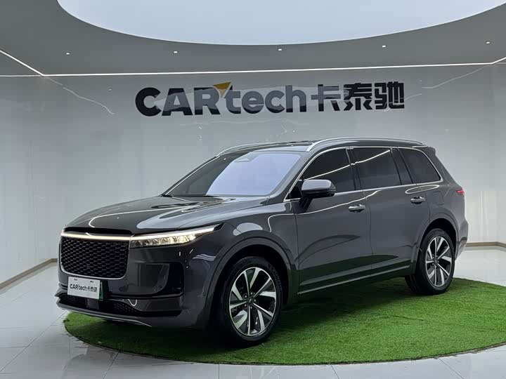 Фото 1 - LiXiang One