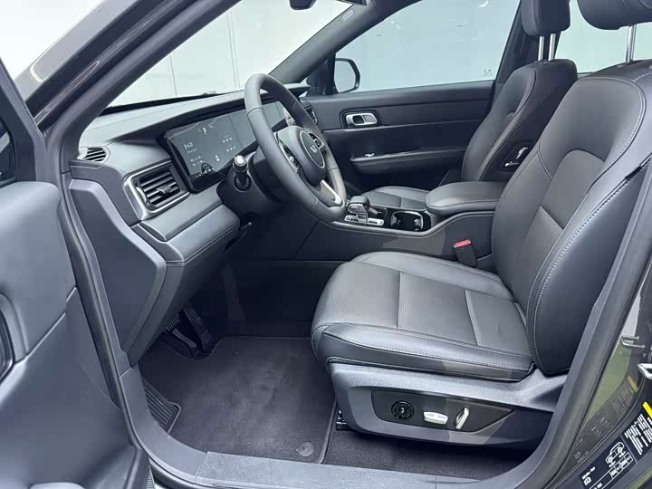 Фото 10 - LiXiang One