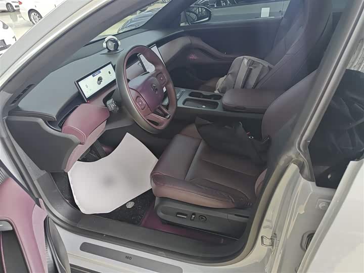 Фото 15 - Nio ET5