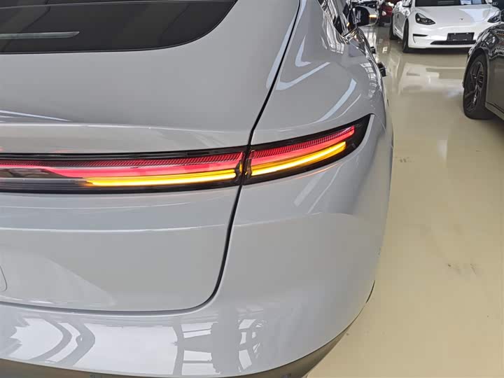 Фото 8 - Nio ET5