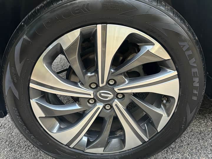 Фото 14 - GAC Trumpchi GS4