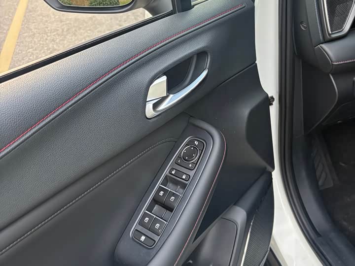 Фото 17 - GAC Trumpchi GS4