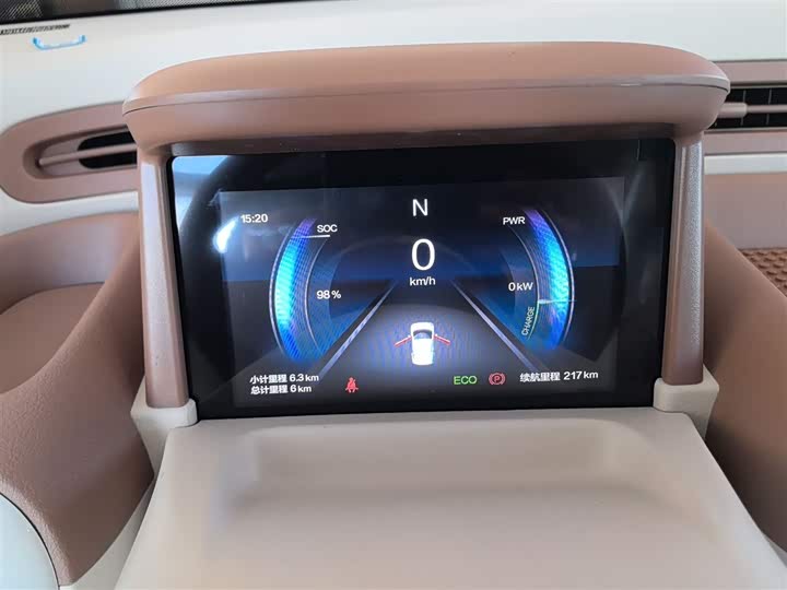 Фото 12 - Bestune Pony