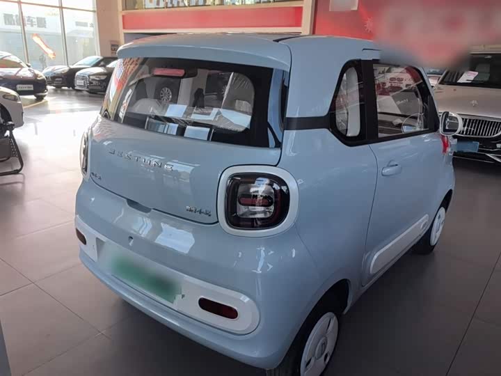 Фото 7 - Bestune Pony