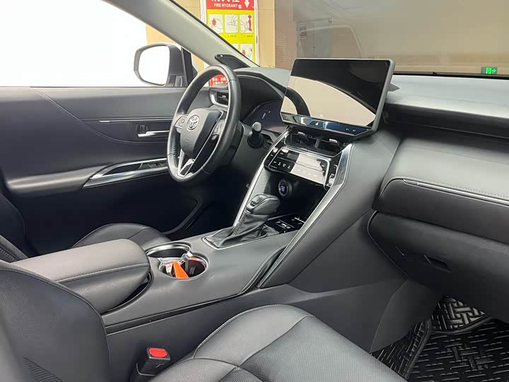 Фото 7 - Toyota Venza