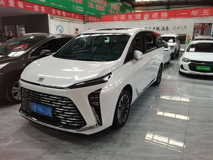 Фото 2 - Buick GL8 ES