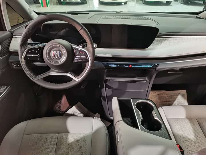 Фото 5 - Buick GL8 ES