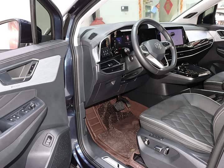 Фото 10 - Volkswagen Talagon