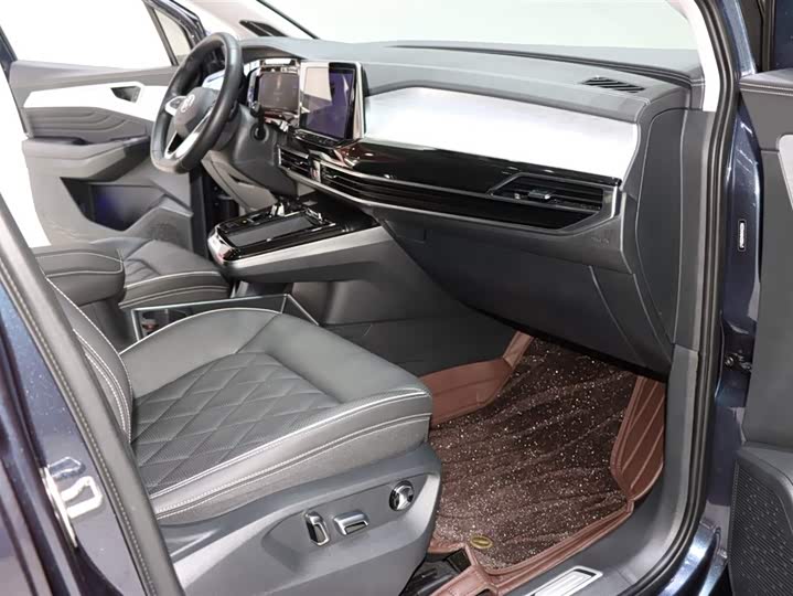 Фото 9 - Volkswagen Talagon