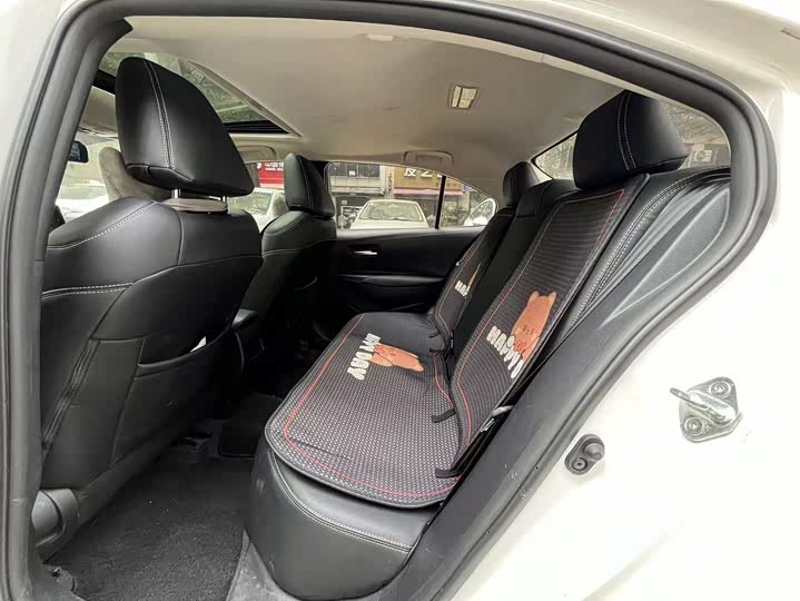 Фото 4 - Toyota Corolla