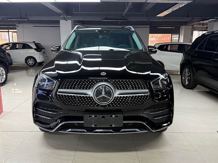 Фото 1 - Mercedes-Benz GLE-Class
