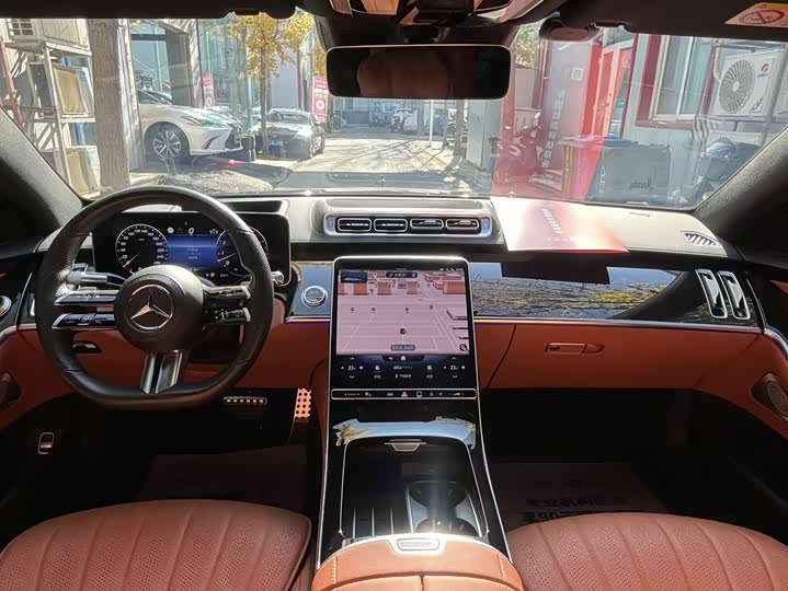 Фото 23 - Mercedes-Benz S-Class